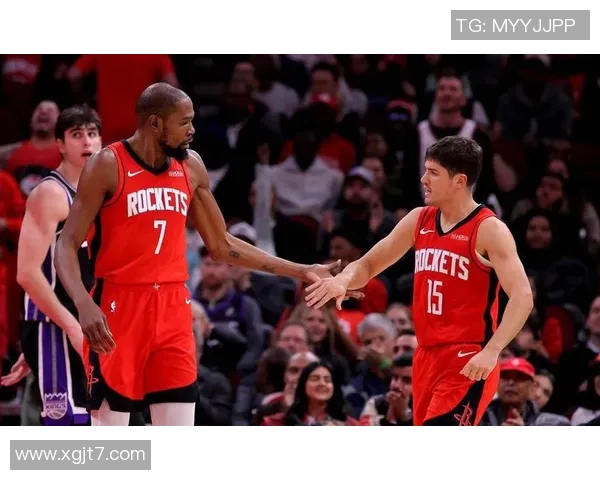 2017年火箭与雷霆季后赛首战精彩回顾与赛后分析