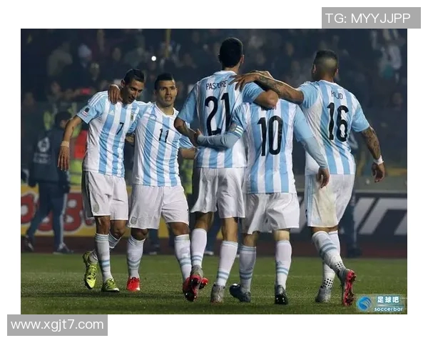 大公松鼠与札幌冈萨多的激烈对决展现足球魅力与团队精神 大公松鼠与札幌冈萨多的激烈对决展现足球魅力与团队精神