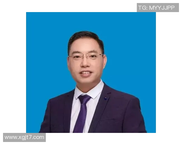 朱荣振的成长之路：从默默无闻到行业领军人物的奋斗历程