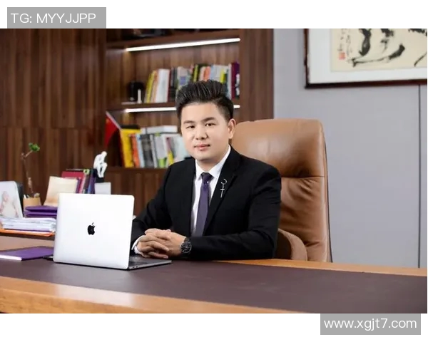 张帆：在风雨中坚定前行的青年领袖与他的奋斗故事