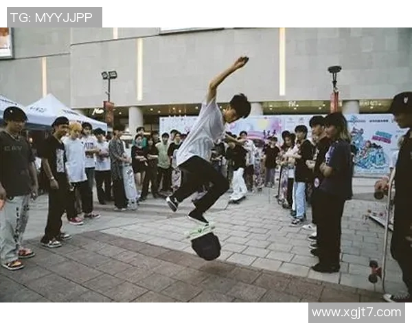 杭州滑板队快攻战术解析与滑板文化的深度融合探讨MBA 杭州滑板队快攻战术解析与滑板文化的深度融合探讨MBA