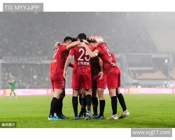 鲁能与上港激情对决燃炸全场球迷热血沸腾尽享精彩瞬间